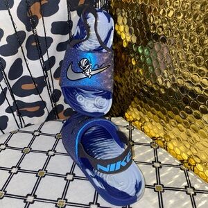 RARE TODDLER BOYS NIKE ALIEN SANDALS